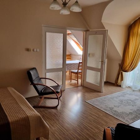 Koerteszirom Apartman Eger Buitenkant foto