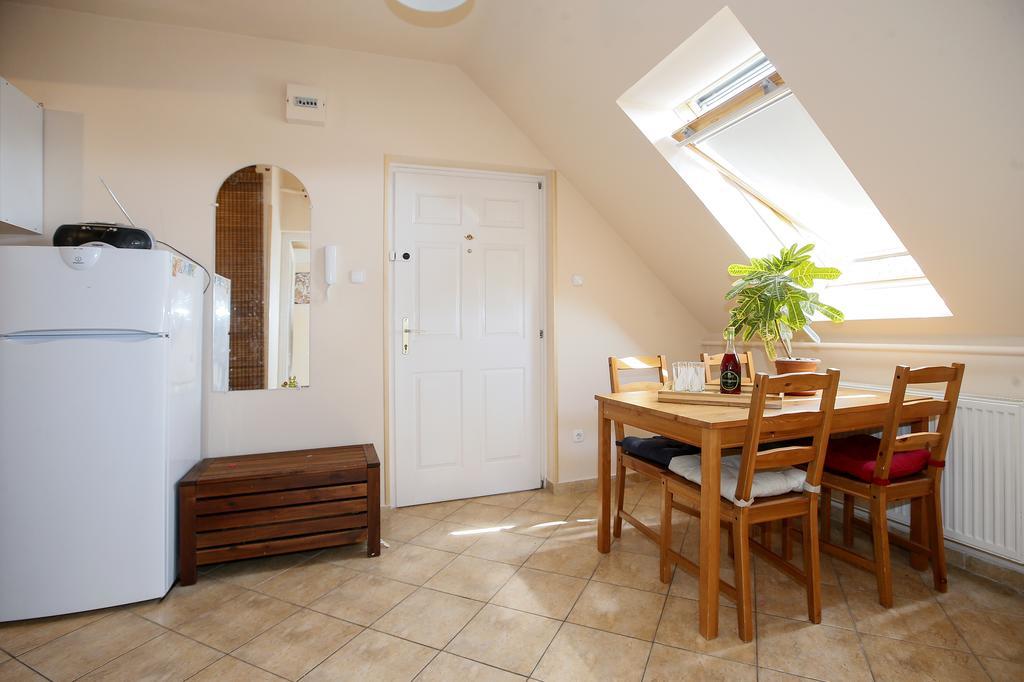 Koerteszirom Apartman Eger Buitenkant foto